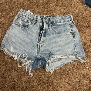 Levi’s shorts